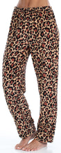 Load image into Gallery viewer, PajamaMania Women’s Fleece Long Sleeve Pajama Set