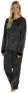 Frankie & Johnny Women's Fleece Long Sleeve Pajama Set