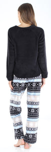 PajamaMania Women’s Fleece Long Sleeve Pajama Set