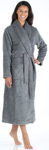 Sleepyheads Women’s Plush Fleece Robe Jacquard Long Sleeve Bathrobe