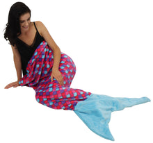 Load image into Gallery viewer, Sleepyheads Fleece Mermaid Tail Blanket for Kids and Adults
